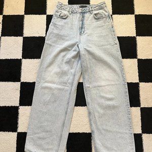 WOMEN'S WIDE LEG DISTRESSED DENIM